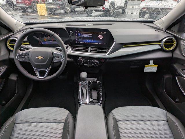 new 2025 Chevrolet Trax car, priced at $25,260
