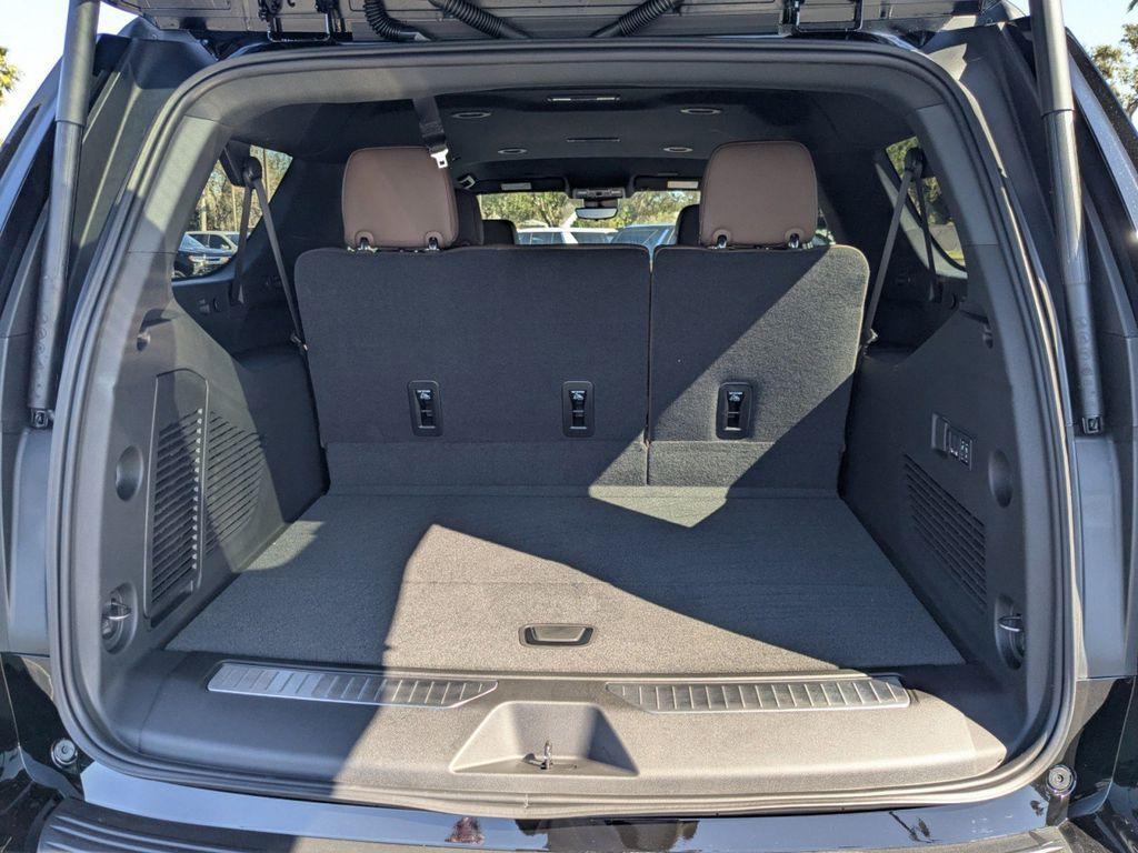 new 2025 Chevrolet Suburban car, priced at $77,695