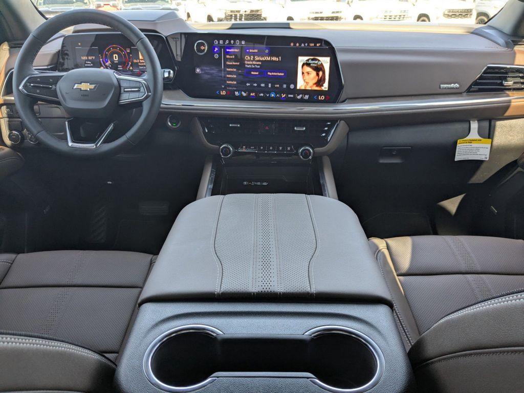 new 2025 Chevrolet Suburban car, priced at $77,695