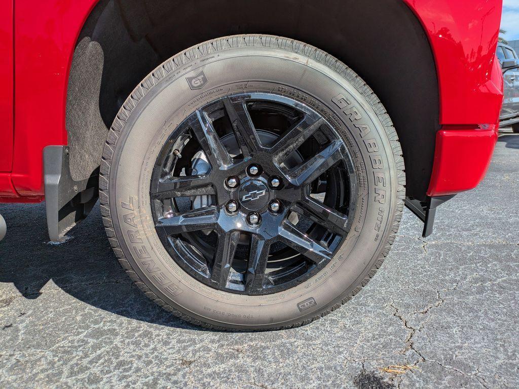 new 2025 Chevrolet Silverado 1500 car, priced at $42,555