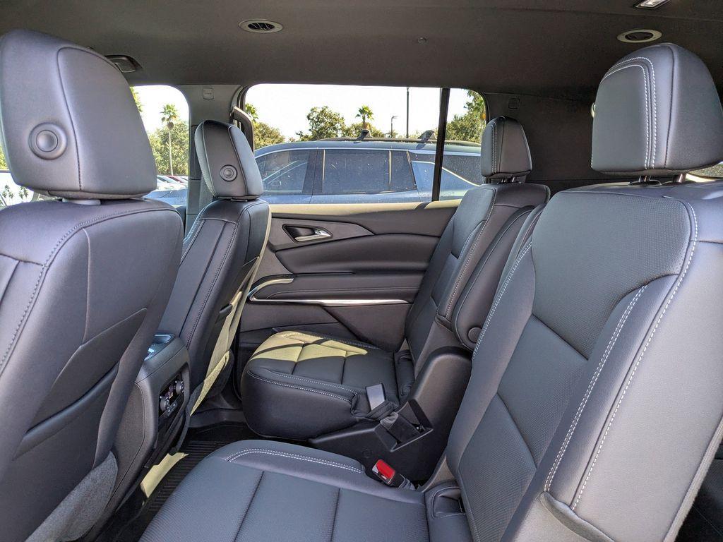 new 2026 Chevrolet Traverse car, priced at $50,345