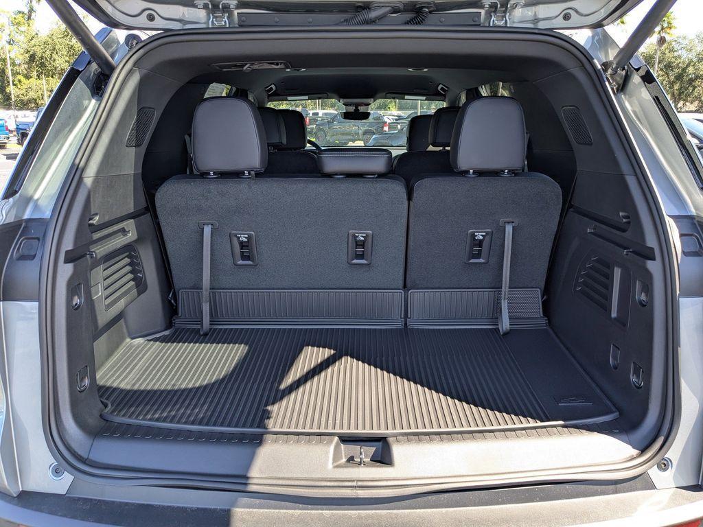 new 2026 Chevrolet Traverse car, priced at $50,345