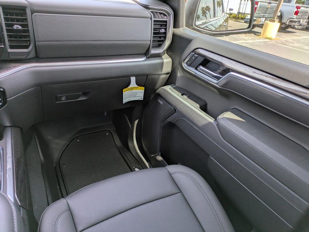 new 2025 Chevrolet Silverado 1500 car, priced at $61,930