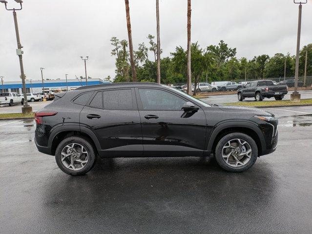 new 2025 Chevrolet Trax car, priced at $25,260