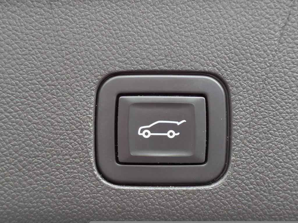 used 2022 Chevrolet Tahoe car, priced at $49,888
