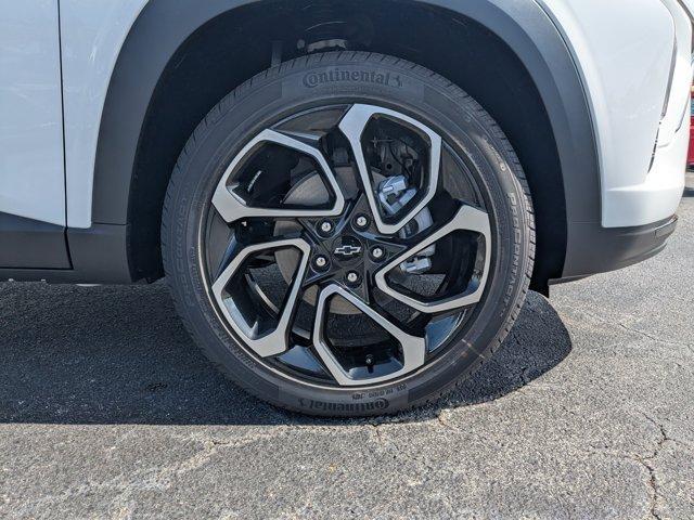 new 2025 Chevrolet Trax car, priced at $25,395