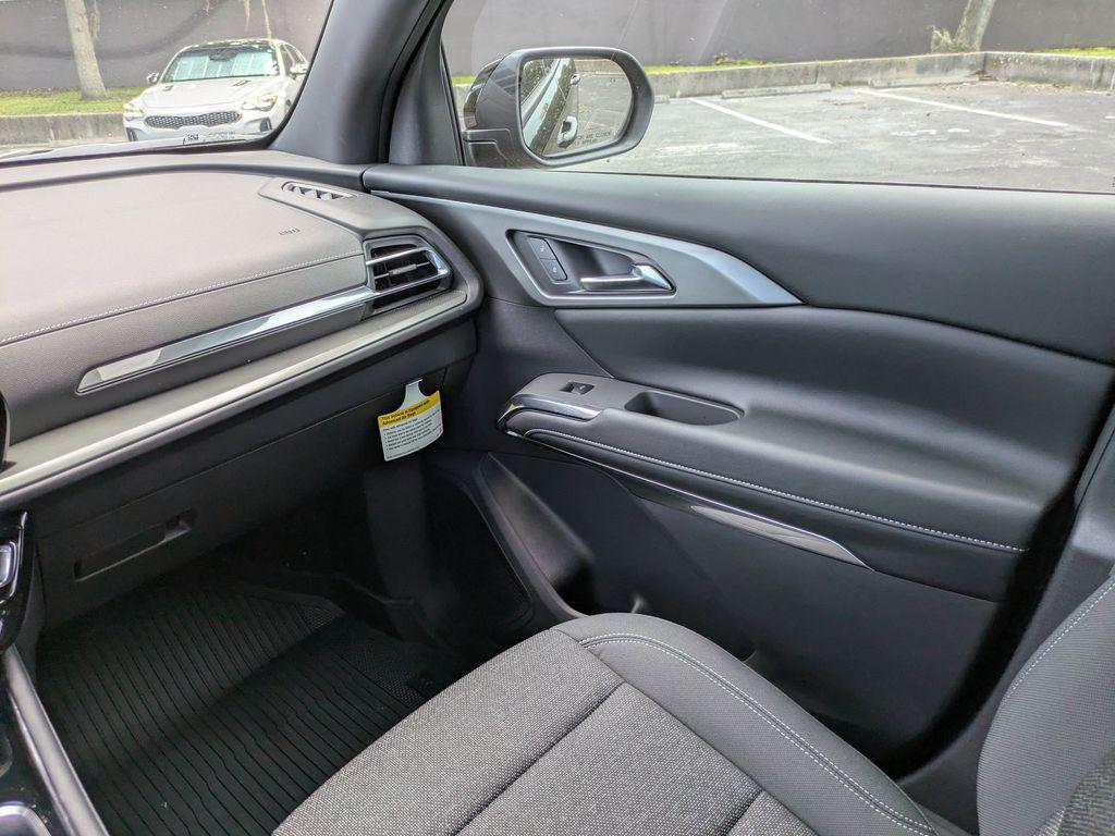 new 2026 Chevrolet Traverse car, priced at $43,740