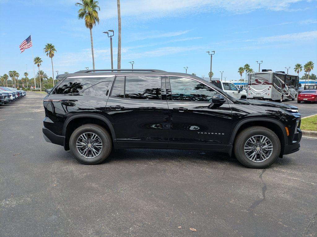 new 2026 Chevrolet Traverse car, priced at $43,740