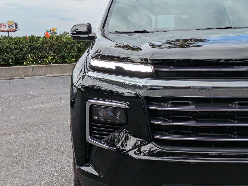 new 2026 Chevrolet Traverse car, priced at $43,740