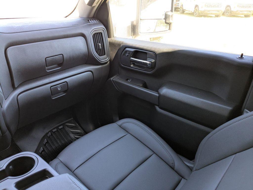 new 2024 Chevrolet Silverado 2500 car