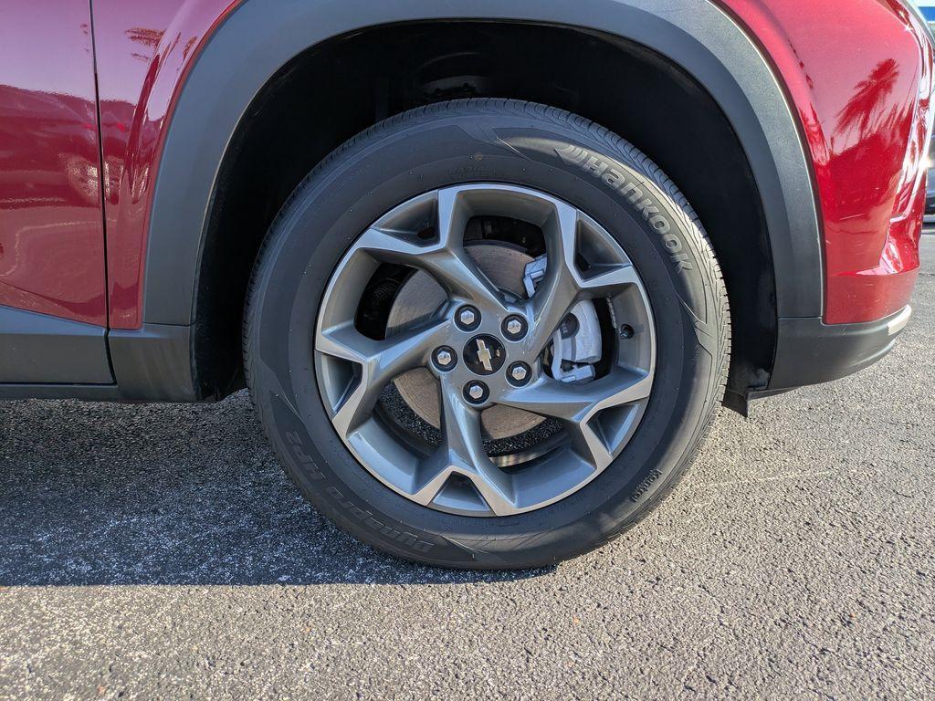 used 2025 Chevrolet Trax car, priced at $23,198