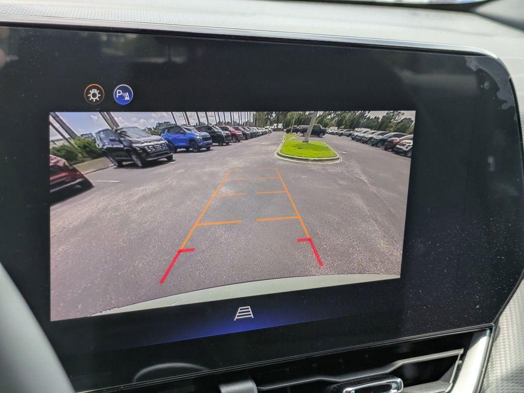 new 2026 Chevrolet Equinox car, priced at $25,995