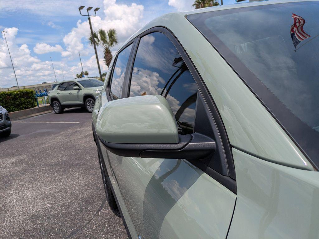 new 2026 Chevrolet Equinox car, priced at $25,995