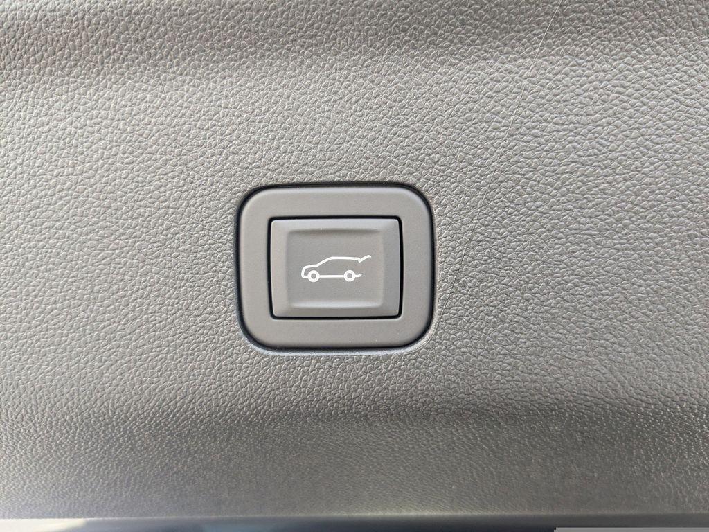 new 2025 Chevrolet Suburban car, priced at $80,540