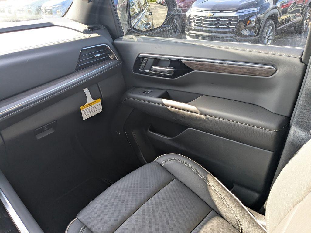 new 2025 Chevrolet Suburban car, priced at $80,540