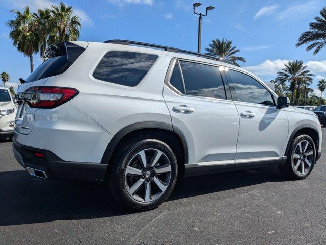 used 2025 Honda Pilot car, priced at $47,998