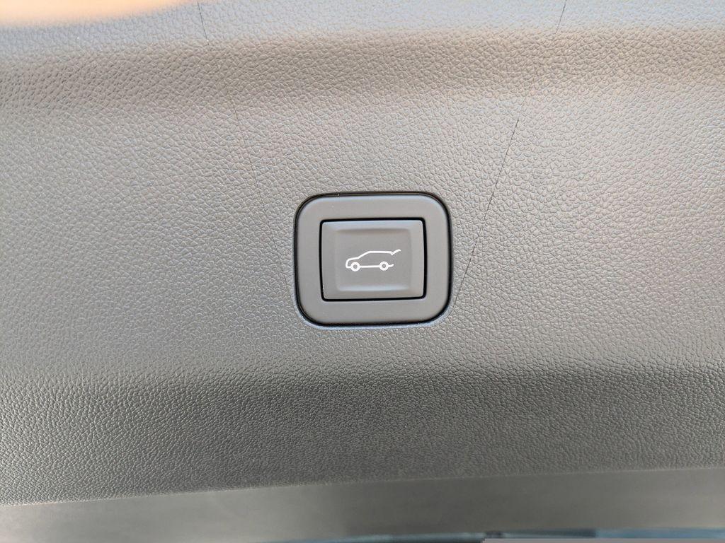 new 2025 Chevrolet Suburban car, priced at $80,895