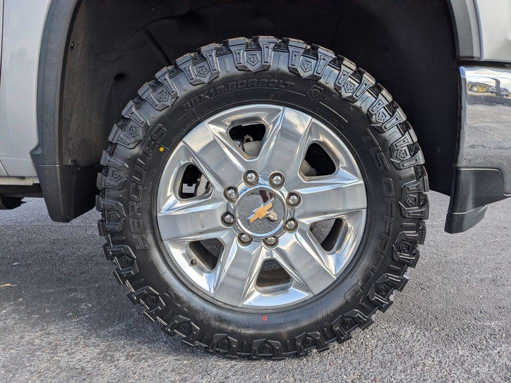 used 2021 Chevrolet Silverado 2500 car, priced at $51,998