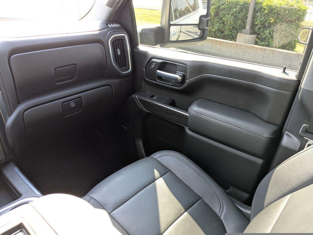 used 2021 Chevrolet Silverado 2500 car, priced at $51,998