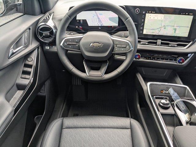 new 2026 Chevrolet Equinox car, priced at $32,285