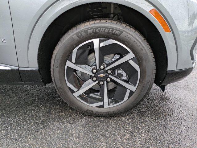 new 2025 Chevrolet Equinox EV car, priced at $43,385