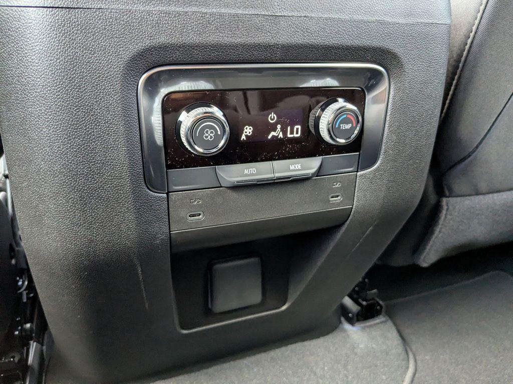 new 2025 Chevrolet Suburban car, priced at $58,995