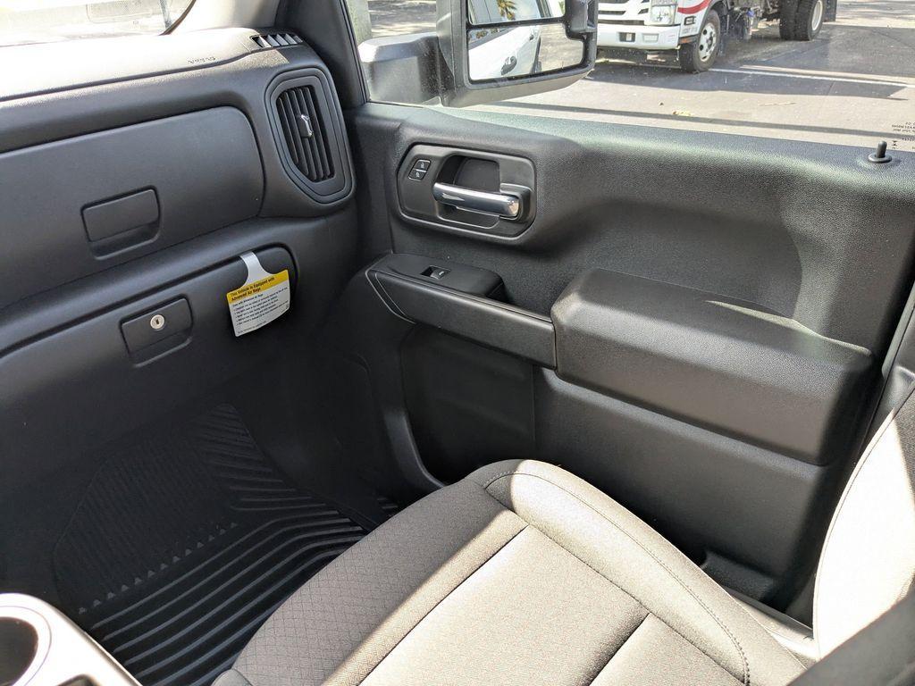 new 2025 Chevrolet Silverado 2500 car, priced at $52,035
