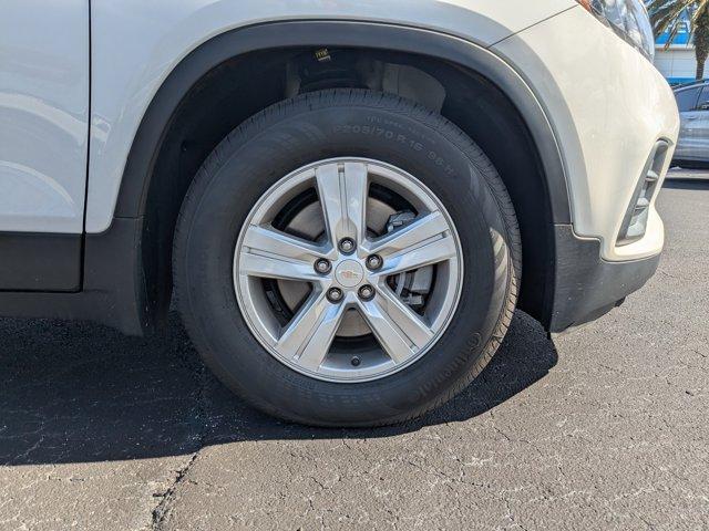 used 2022 Chevrolet Trax car, priced at $19,998