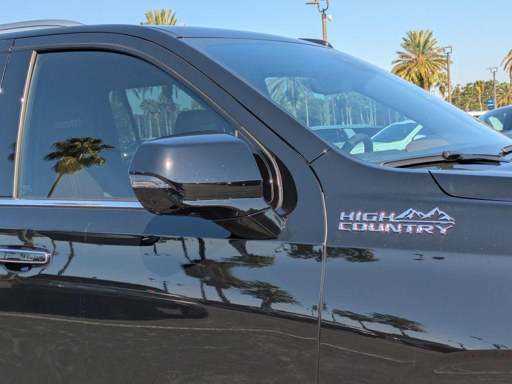 new 2025 Chevrolet Suburban car, priced at $78,795