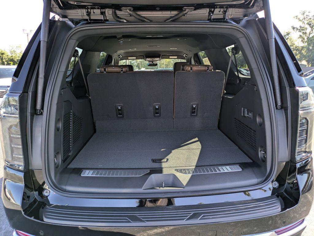 new 2025 Chevrolet Suburban car, priced at $78,795