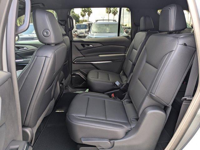 new 2025 Chevrolet Traverse car, priced at $45,130
