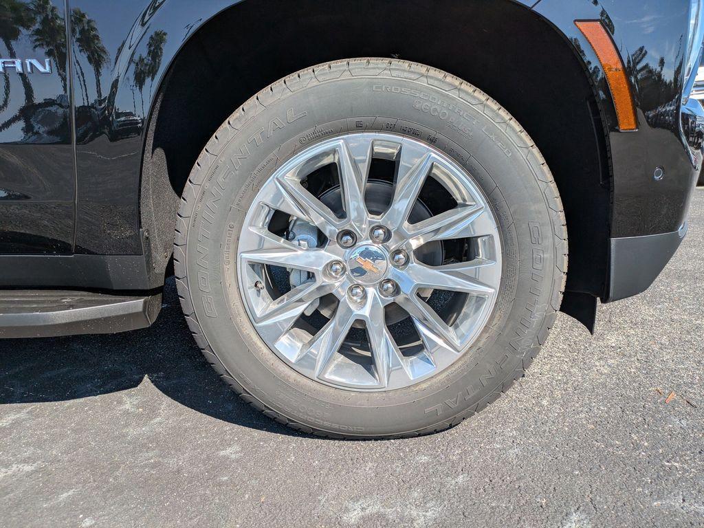 new 2025 Chevrolet Suburban car, priced at $74,195