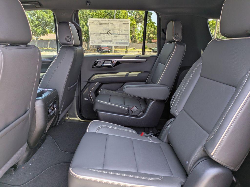 new 2025 Chevrolet Suburban car, priced at $76,345