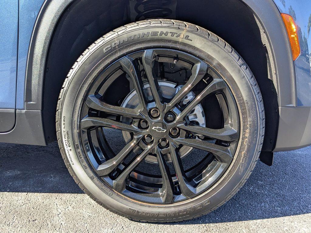 new 2026 Chevrolet Traverse car, priced at $47,690