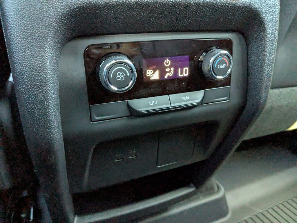 new 2026 Chevrolet Traverse car, priced at $47,690