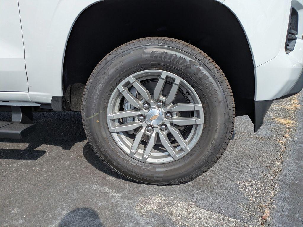 new 2026 Chevrolet Colorado car, priced at $37,505