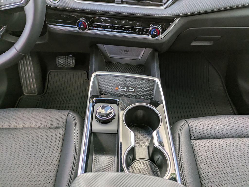 new 2026 Chevrolet Equinox car, priced at $29,310