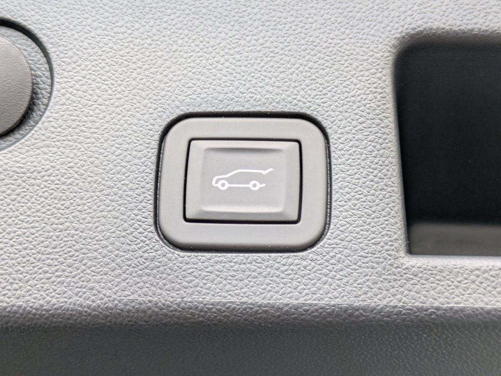 new 2026 Chevrolet Equinox car, priced at $29,310