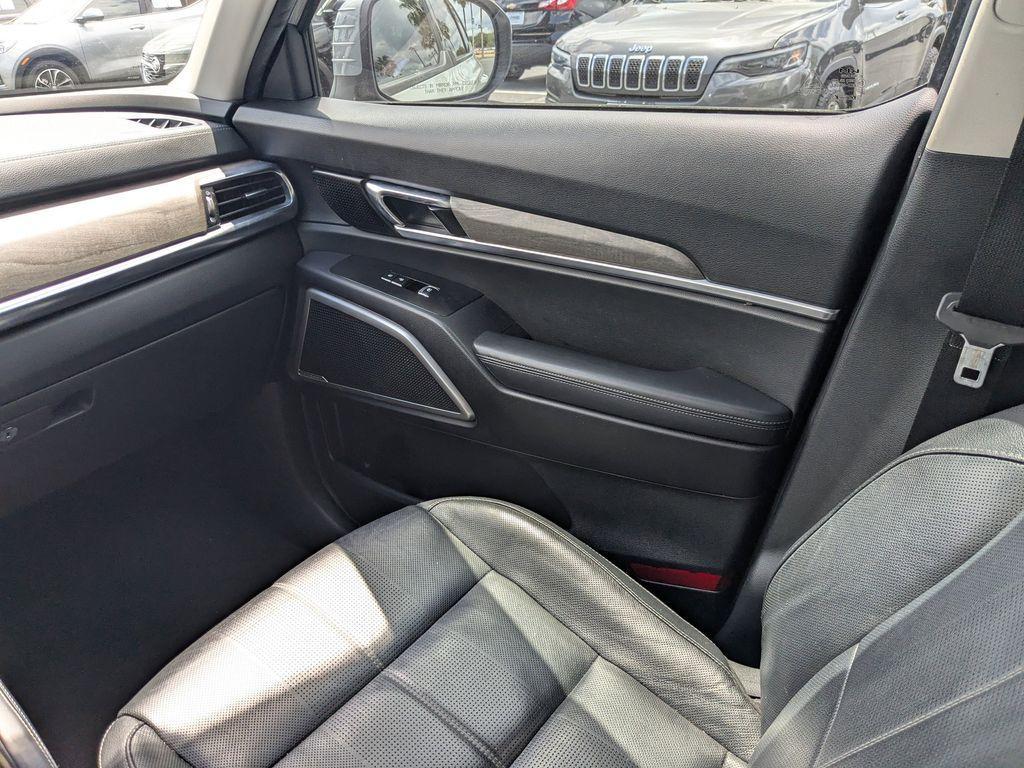used 2022 Kia Telluride car, priced at $27,688