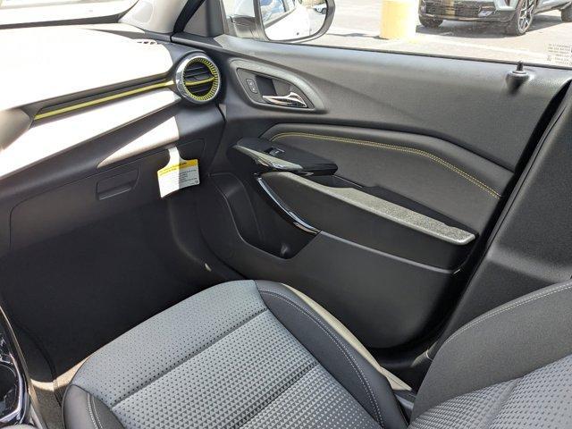 new 2025 Chevrolet Trax car, priced at $24,985