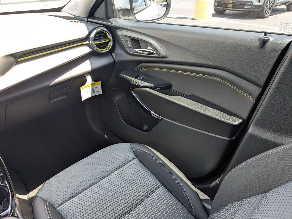 new 2025 Chevrolet Trax car, priced at $22,485