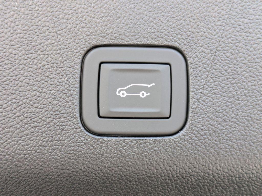new 2025 Chevrolet Suburban car, priced at $73,695