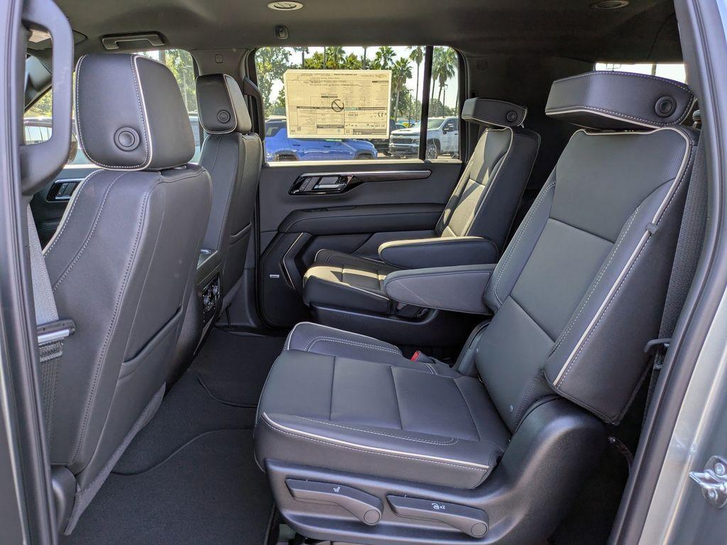 new 2025 Chevrolet Suburban car, priced at $75,195