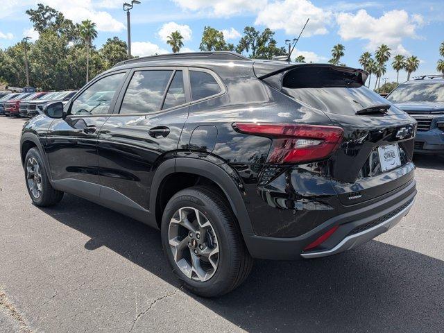 new 2025 Chevrolet Trax car, priced at $25,260