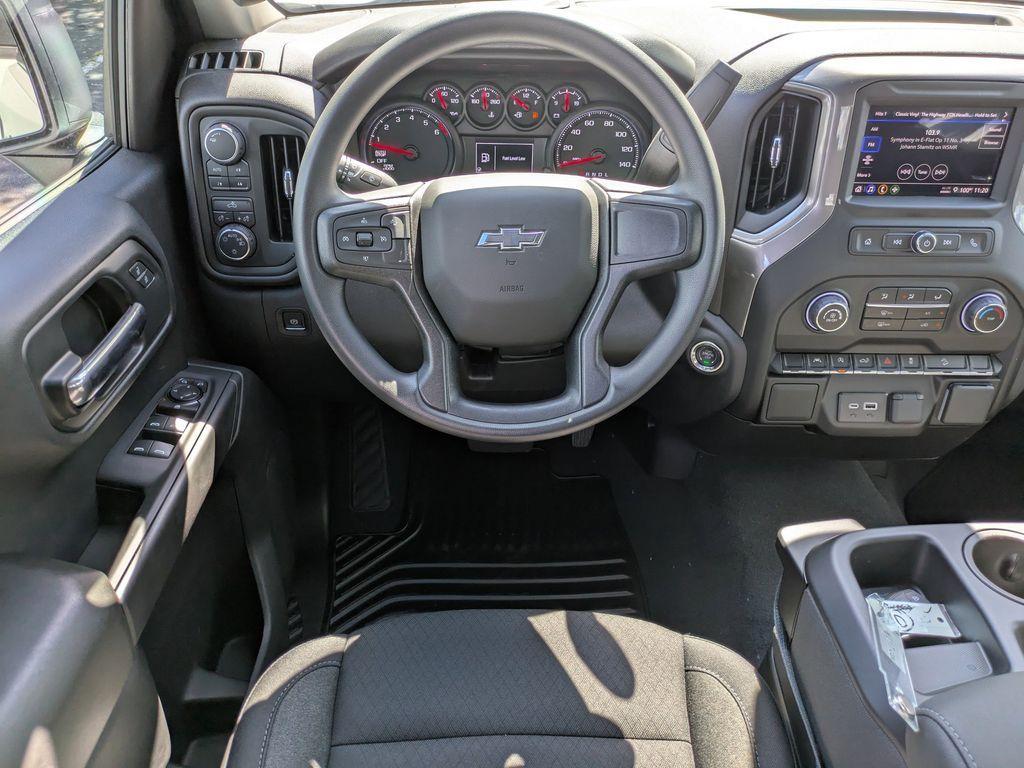 new 2025 Chevrolet Silverado 1500 car, priced at $49,720
