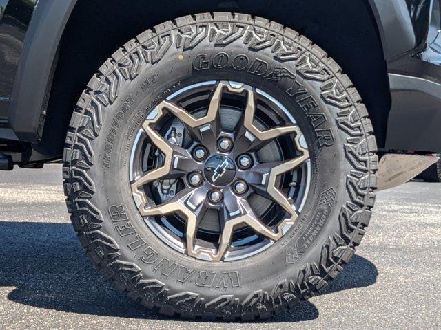 new 2024 Chevrolet Colorado car, priced at $50,760