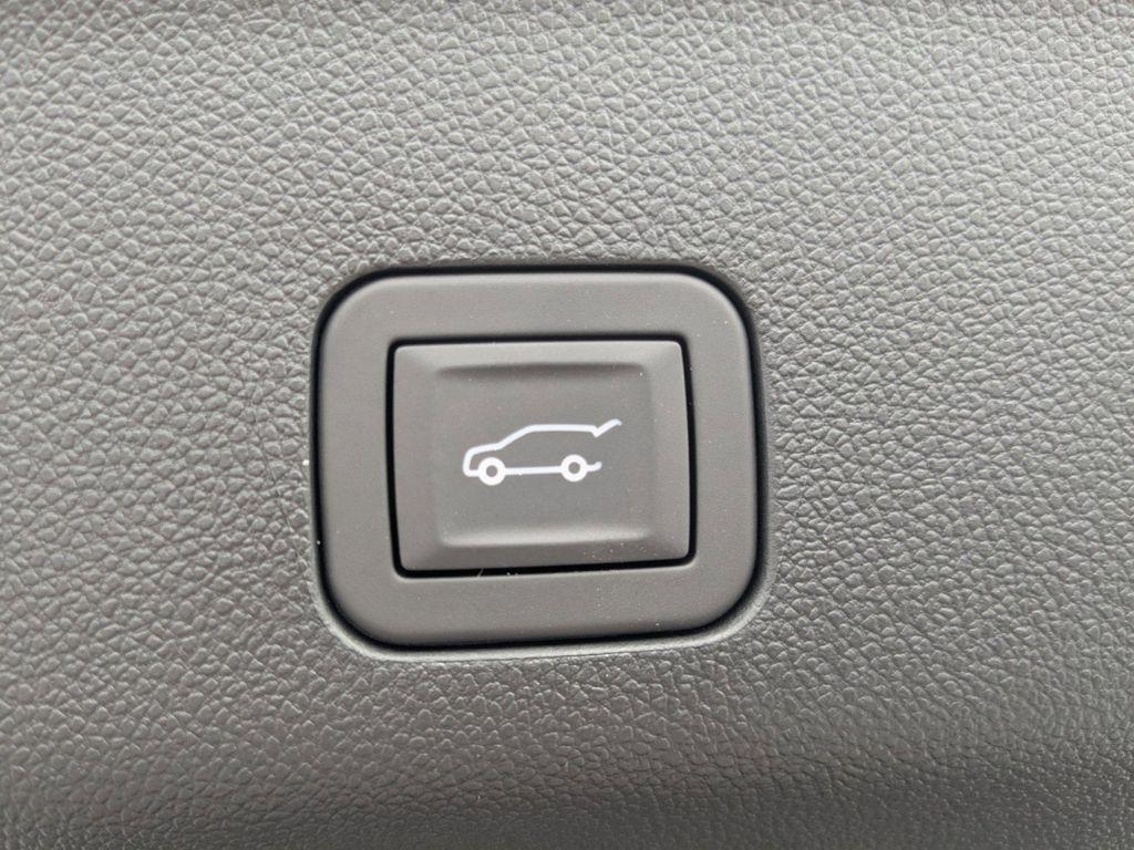 new 2025 Chevrolet Tahoe car, priced at $71,610
