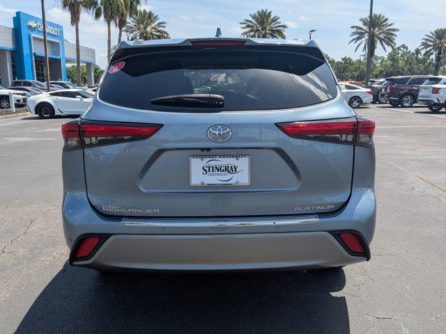 used 2022 Toyota Highlander car, priced at $39,988