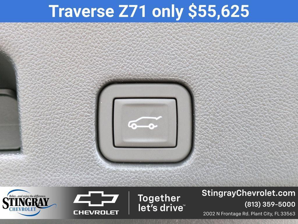 new 2026 Chevrolet Traverse car, priced at $55,625