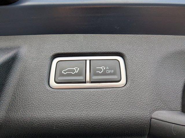 used 2024 Kia Sorento car, priced at $35,988